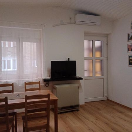 Visoki Vrh Apartman Belgrade Exterior photo